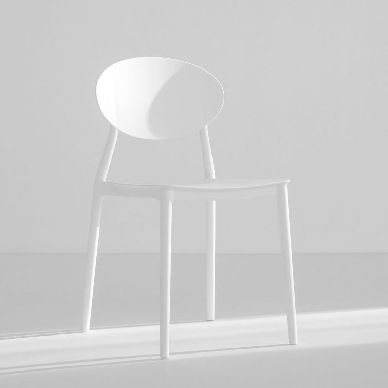 Stylish minimal chair (Demo)